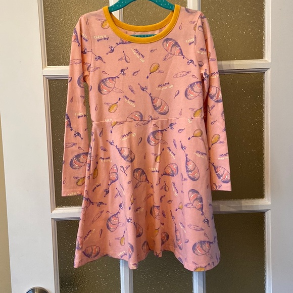 B1G2F 🚨Dr. Seuss “oh the places you’ll go” dress - Picture 1 of 5